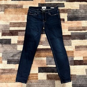 Frame Le Skinny De Jeanne Crop Jeans in Dark Blue